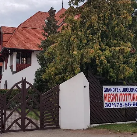 Grantek Ueduelohaz