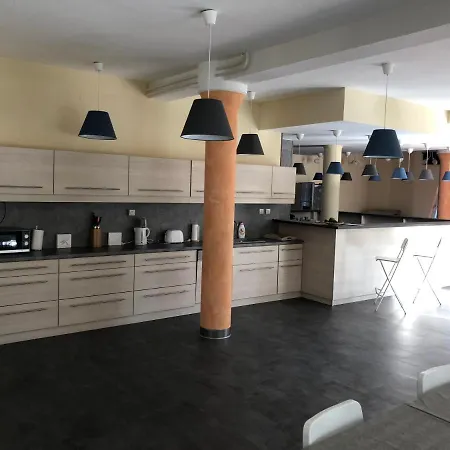 Grantek Ueduelohaz מלון 3*