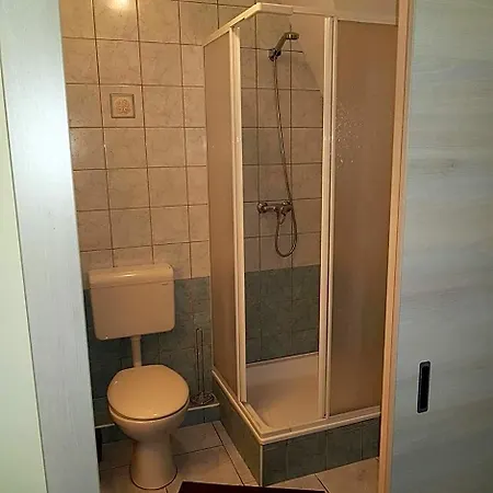Hotel Grantek Ueduelohaz 3*