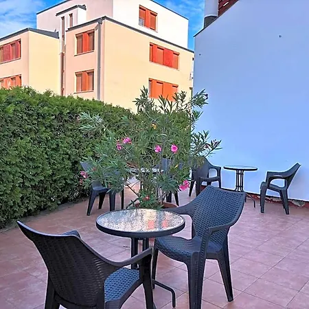 Grantek Ueduelohaz Hotel 3*
