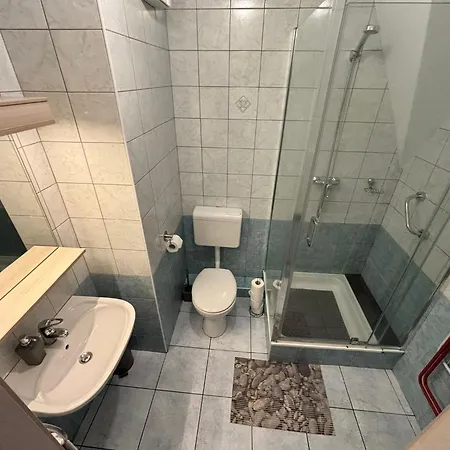 Grantek Ueduelohaz Отель 3*