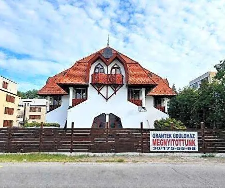 Grantek Ueduelohaz