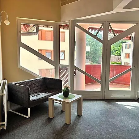 Grantek Ueduelohaz Otel 3*