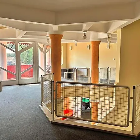 Otel Grantek Ueduelohaz Balatonlelle