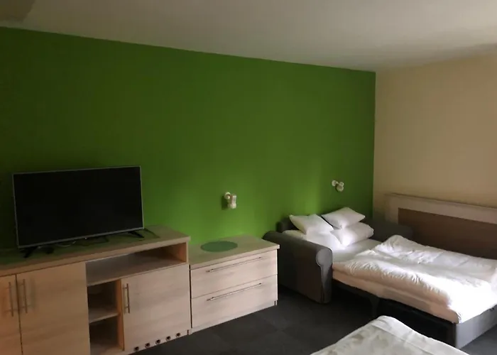Grantek Ueduelohaz Hotell Balatonlelle